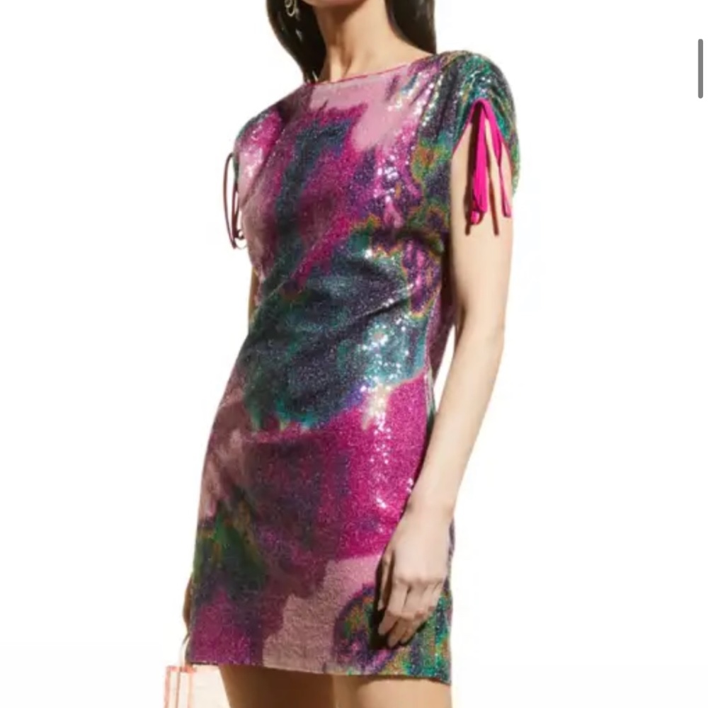 ONE 33 Social size 8 NWT